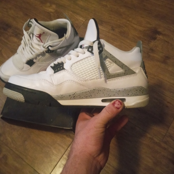 Jordan 4 cement - Picture 3 of 5
